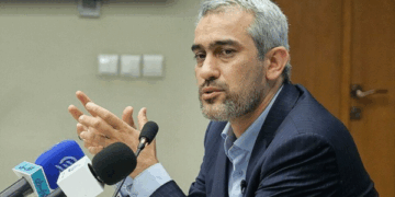 مدنی زاده وزیر اقتصاد